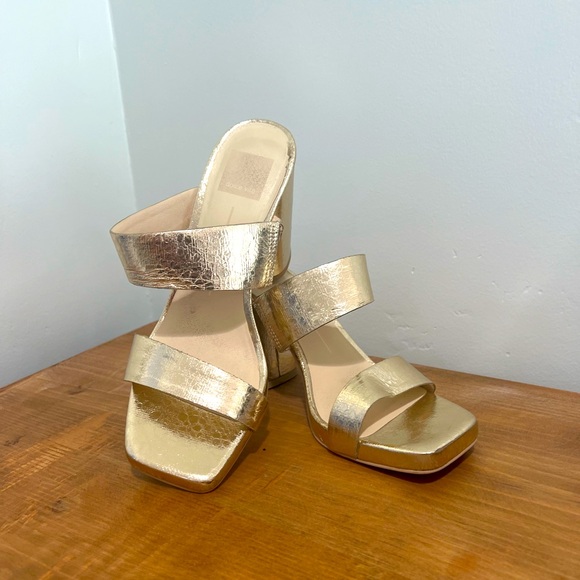 Dolce Vita heels gold size 7.5. - Picture 1 of 2